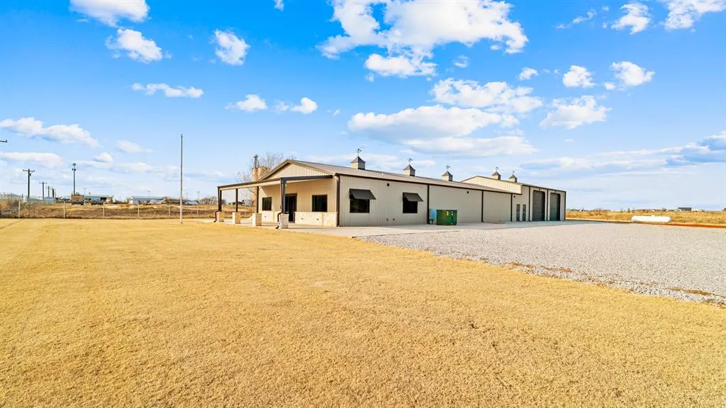 Front exterior — 7475 Alfadale Street, Union City, OK 73090