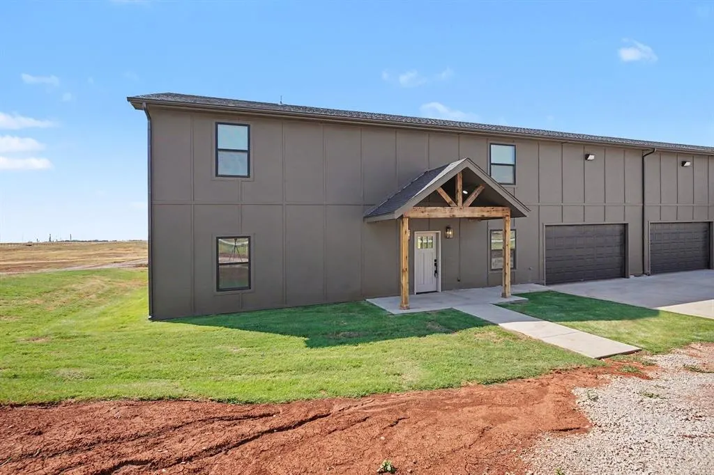 Front exterior — 26218 N 2960 Road, Cashion, OK 73016