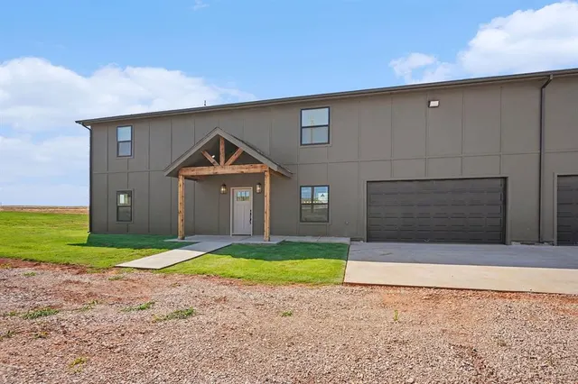 Photo 2 — 26218 N 2960 Road, Cashion, OK 73016
