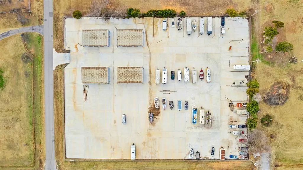 Photo 23 — 305 S Czech Hall Road, Mustang, OK 73064