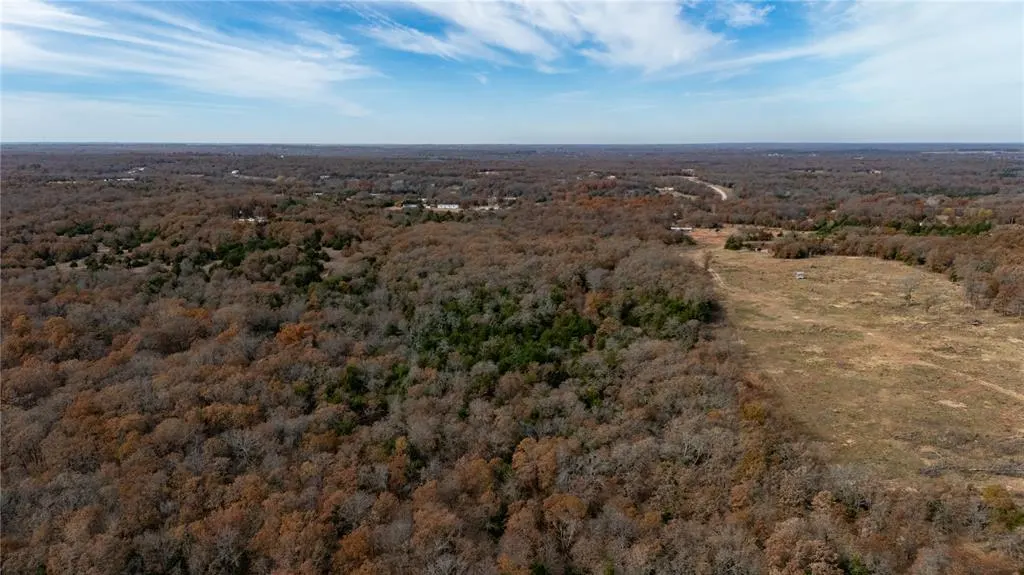 Front exterior — N Oak Road, Harrah, OK 73045