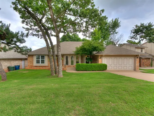 Photo 2 — 908 Carfax Road, Edmond, OK 73034
