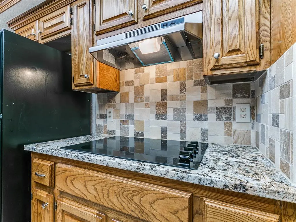 Photo 27 — 908 Carfax Road, Edmond, OK 73034