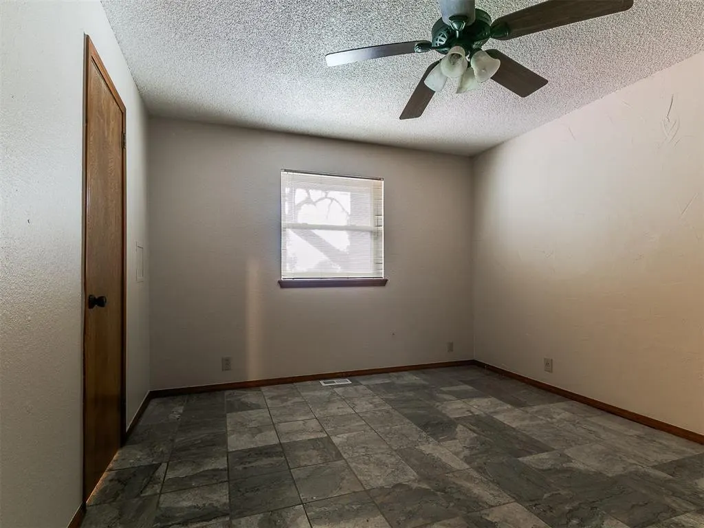 Photo 33 — 908 Carfax Road, Edmond, OK 73034