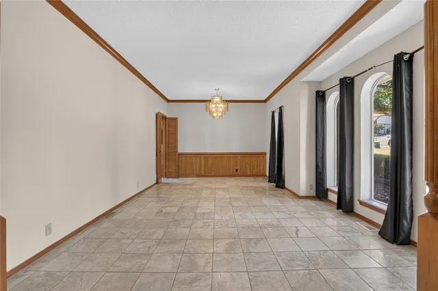 Photo 6 — 908 Carfax Road, Edmond, OK 73034