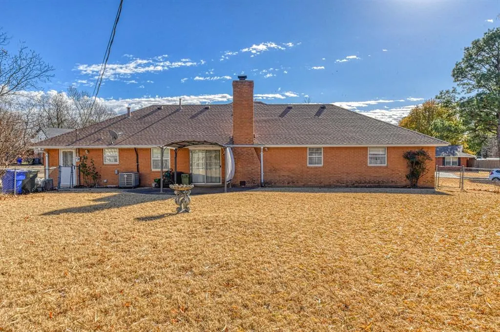 Photo 36 — 1801 Thorton Street, Norman, OK 73069