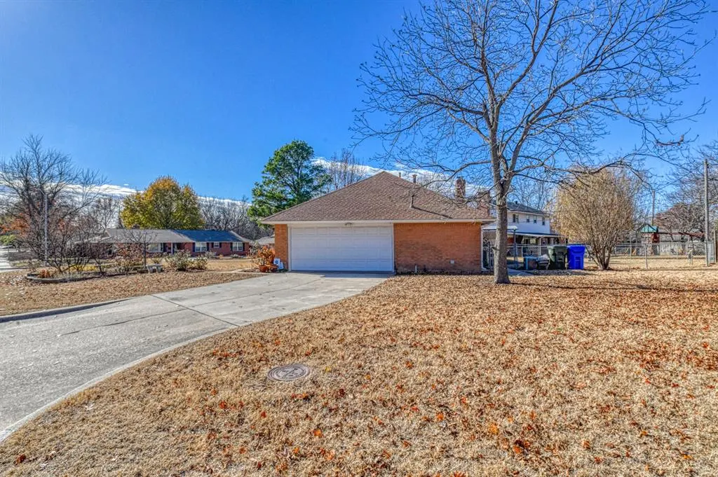 Photo 40 — 1801 Thorton Street, Norman, OK 73069