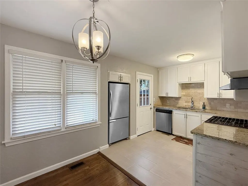 Photo 7 — 4300 N State Street, Warr Acres, OK 73122