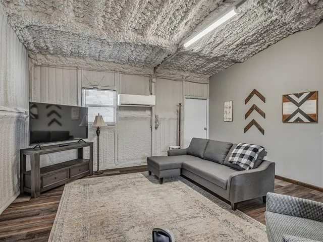 Photo 6 — 407 Burntwood Dr, Tuttle, OK 73089
