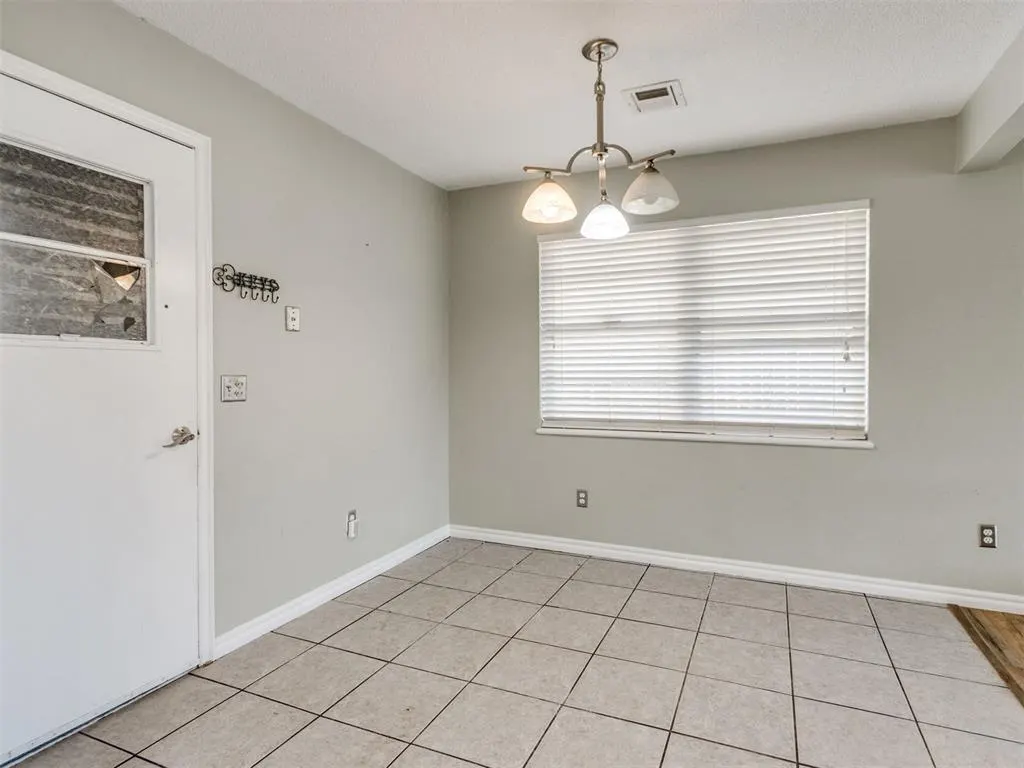 Photo 17 — 2920 N Alexander Lane, Bethany, OK 73008