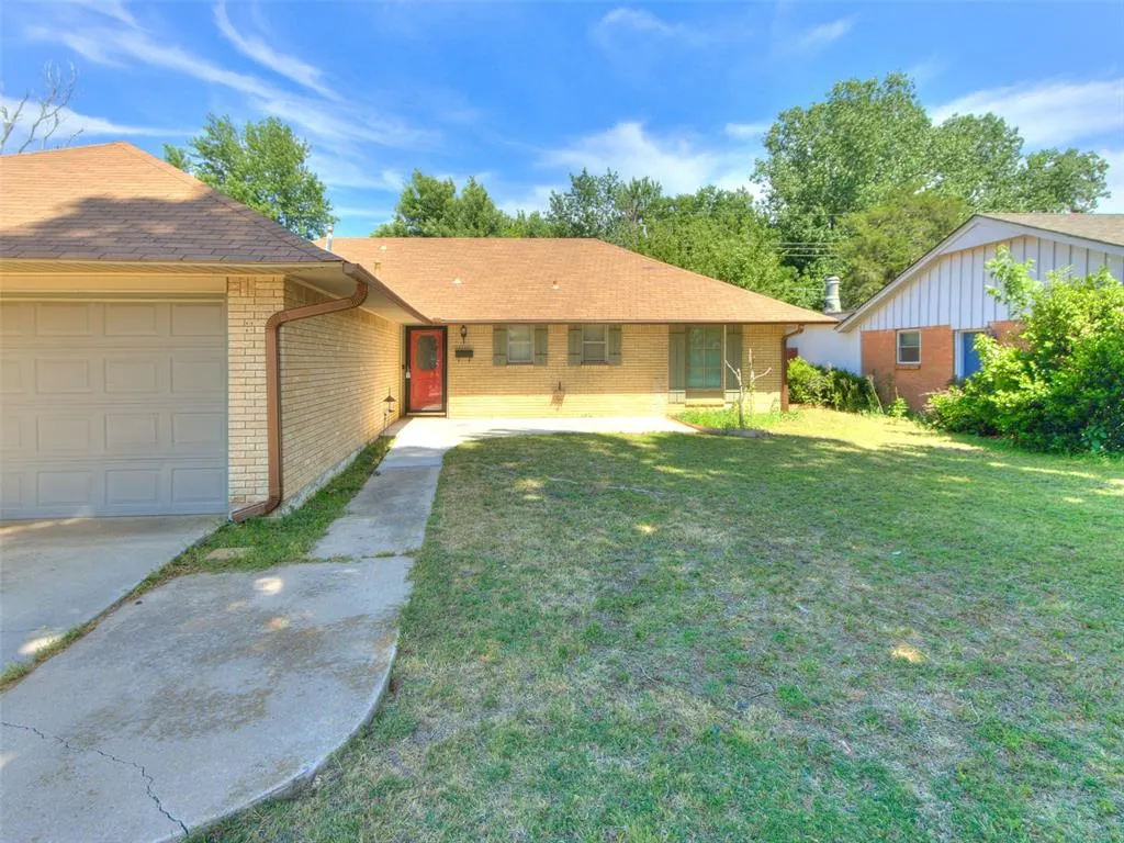 Photo 2 — 2920 N Alexander Lane, Bethany, OK 73008