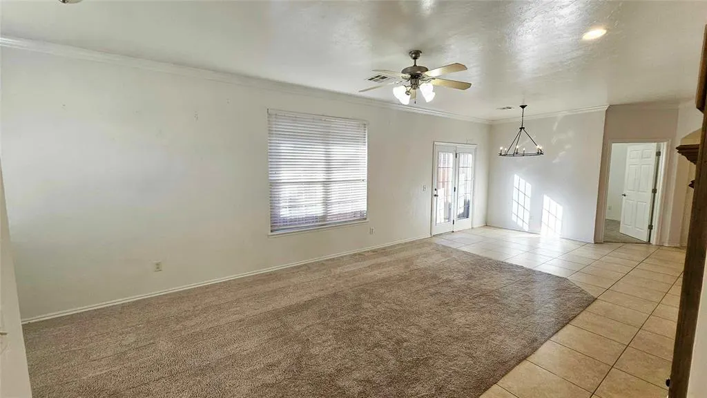 Photo 2 — 643 Sisken Court, Edmond, OK 73003