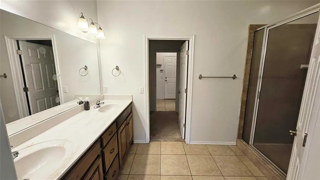 Photo 15 — 643 Sisken Court, Edmond, OK 73003