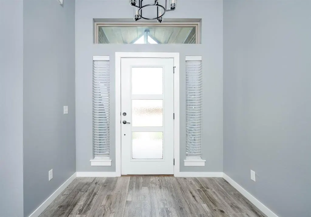 Photo 4 — 224 N Richard Terrace, Mustang, OK 73064