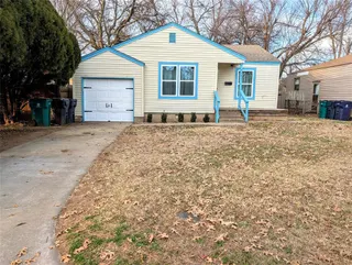 Sold home at 3241 NW 33rd Street