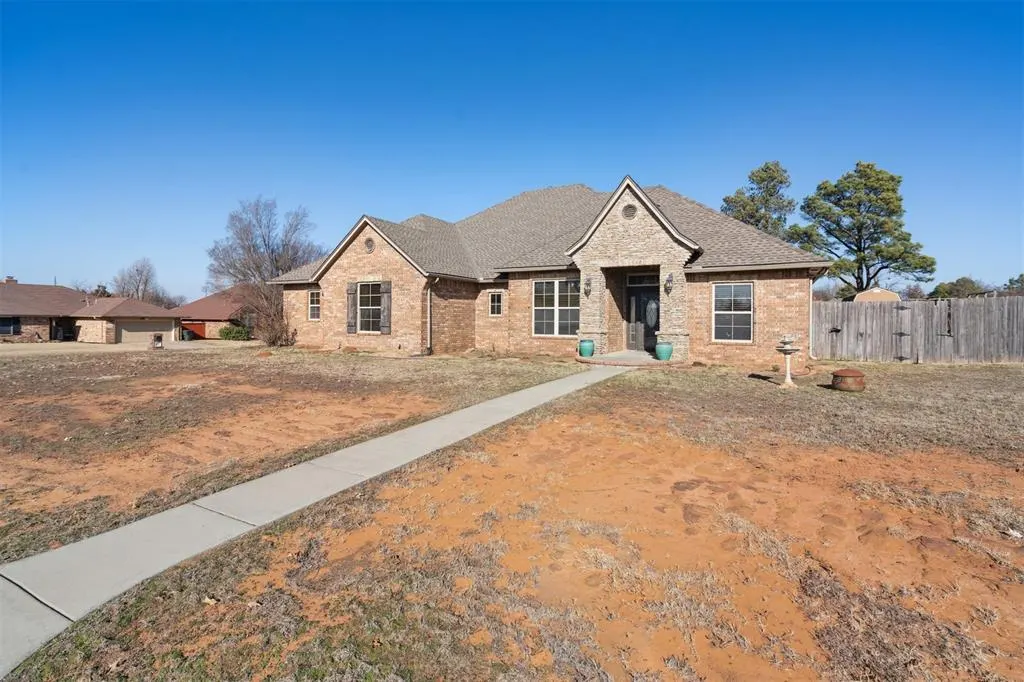 Photo 3 — 10401 SE 23rd Street, Midwest City, OK 73130