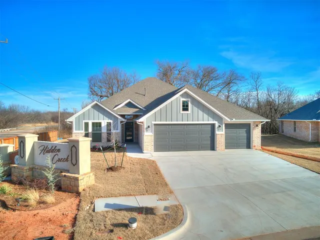 Photo 2 — 12204 Rockbed Drive, Yukon, OK 73099