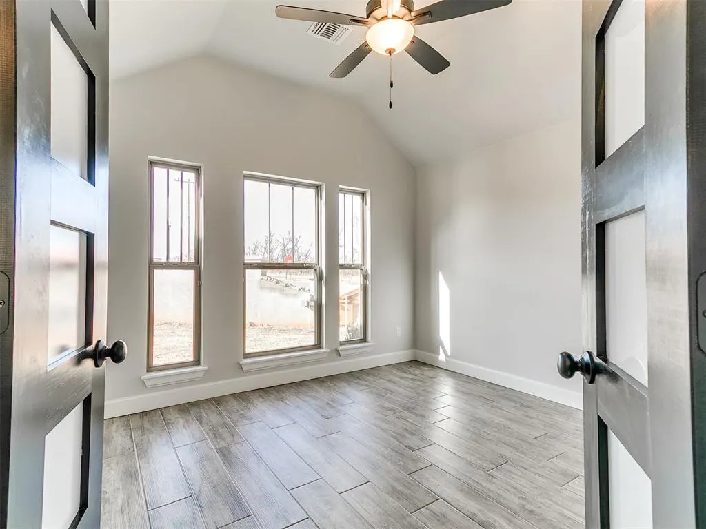 Photo 17 — 12204 Rockbed Drive, Yukon, OK 73099