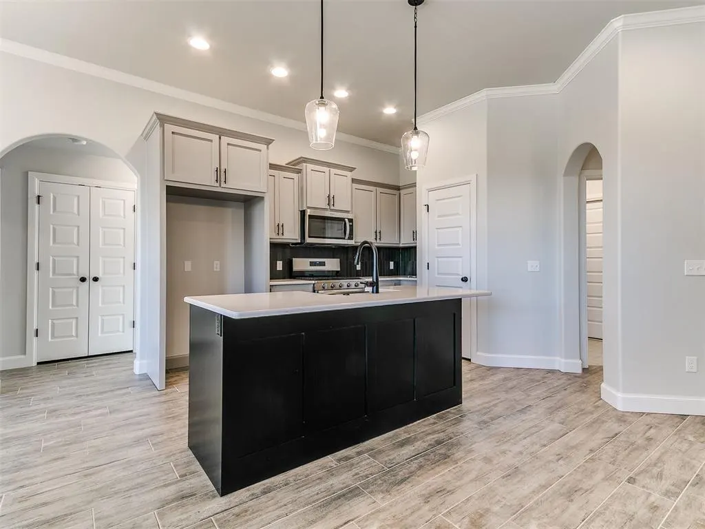Photo 36 — 12204 Rockbed Drive, Yukon, OK 73099