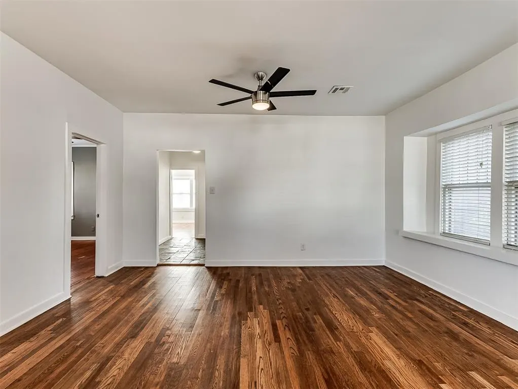 Photo 13 — 610 NW 27th Street, Oklahoma City, OK 73103
