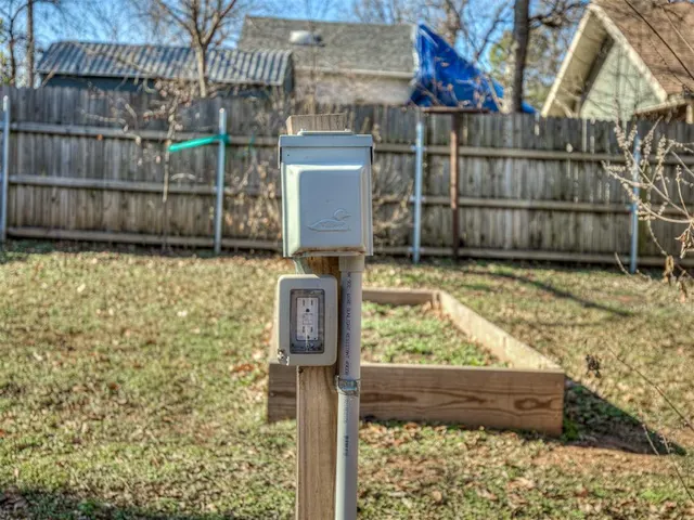 Photo 4 — 610 NW 27th Street, Oklahoma City, OK 73103