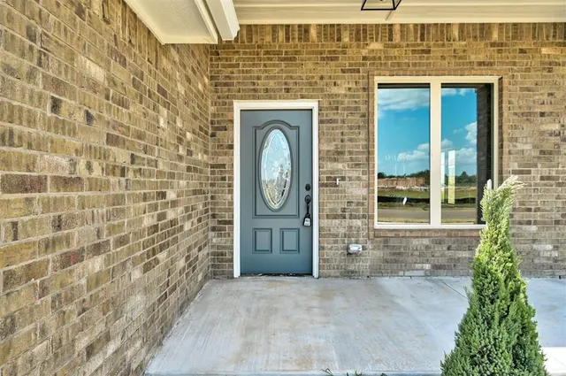 Photo 3 — 9308 NW 143rd Street, Yukon, OK 73099