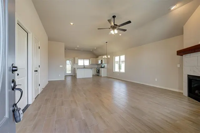 Photo 4 — 9308 NW 143rd Street, Yukon, OK 73099