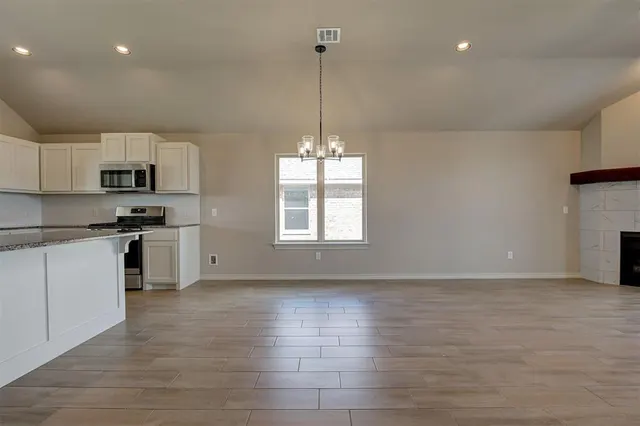 Photo 5 — 9308 NW 143rd Street, Yukon, OK 73099