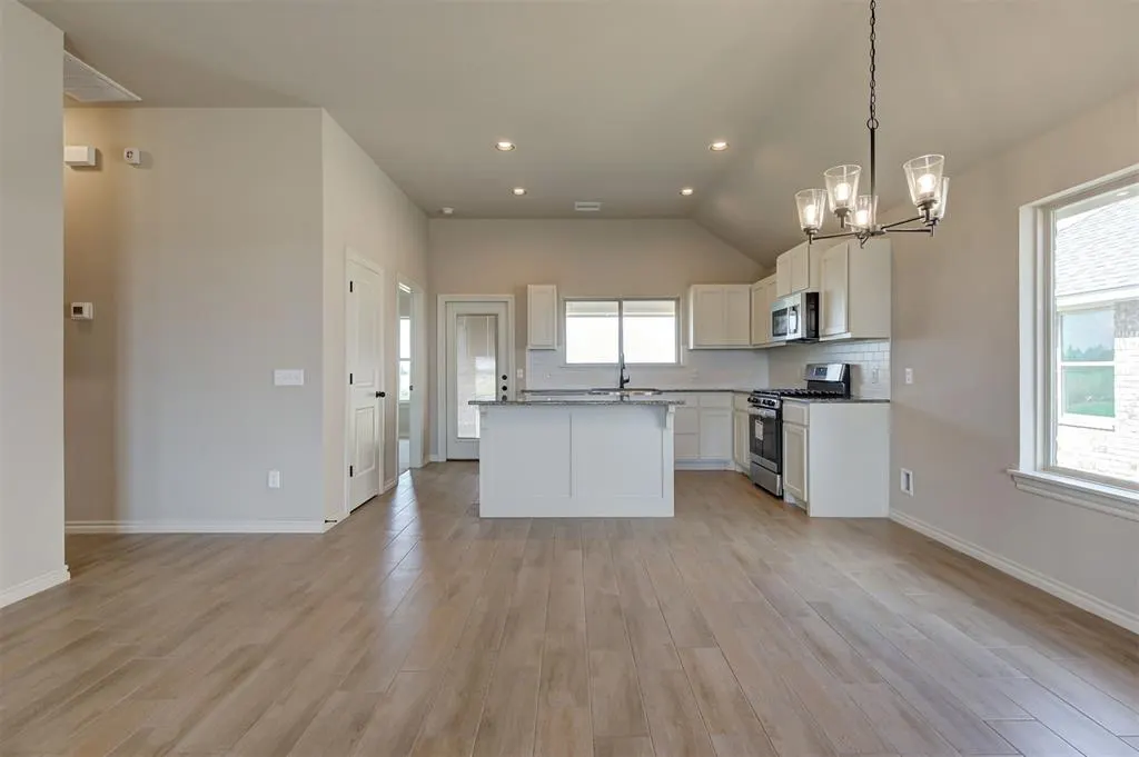 Photo 6 — 9308 NW 143rd Street, Yukon, OK 73099