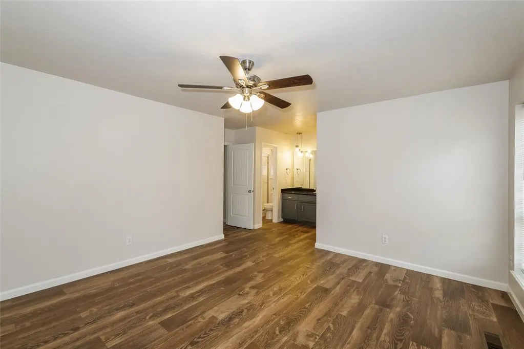 Photo 9 — 3412 Prairie Avenue, Edmond, OK 73013