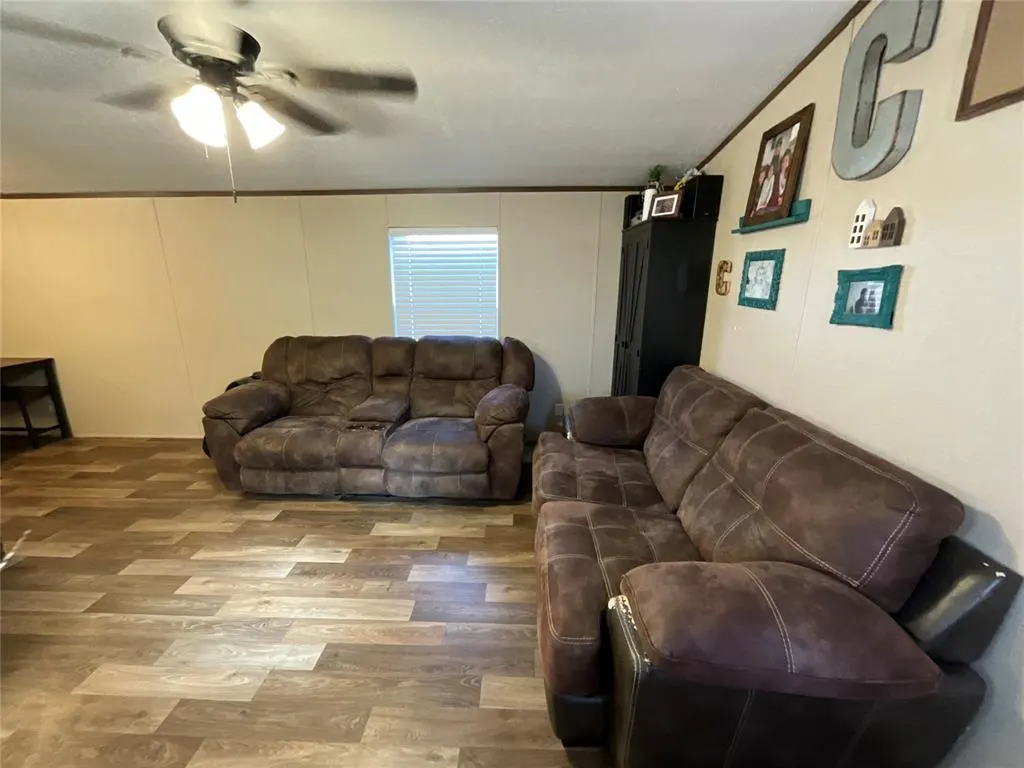 Photo 6 — 330633 E 875 Road, Wellston, OK 74881