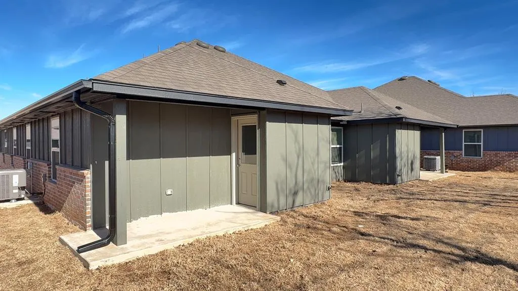 Photo 19 — 1110 NW 113TH Street, Oklahoma City, OK 73114