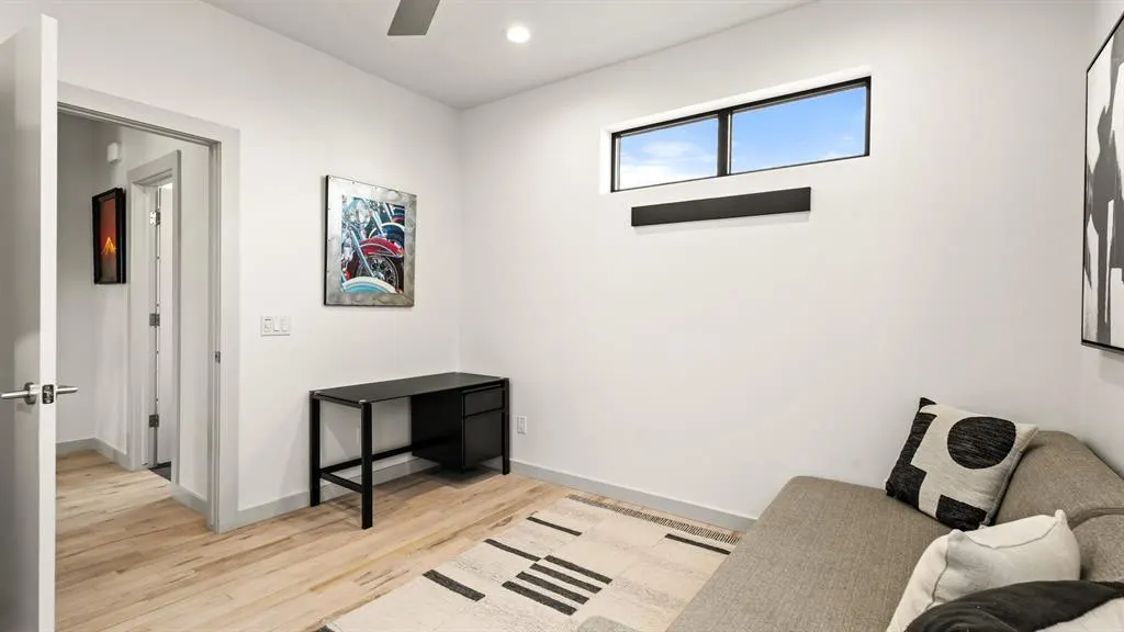 Photo 34 — 833 NW 6th Street, Oklahoma City, OK 73106