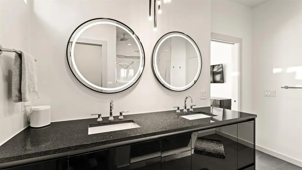 Photo 40 — 833 NW 6th Street, Oklahoma City, OK 73106
