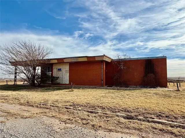 Photo 3 — 22194 Highway 152 Highway, Cordell, OK 73632