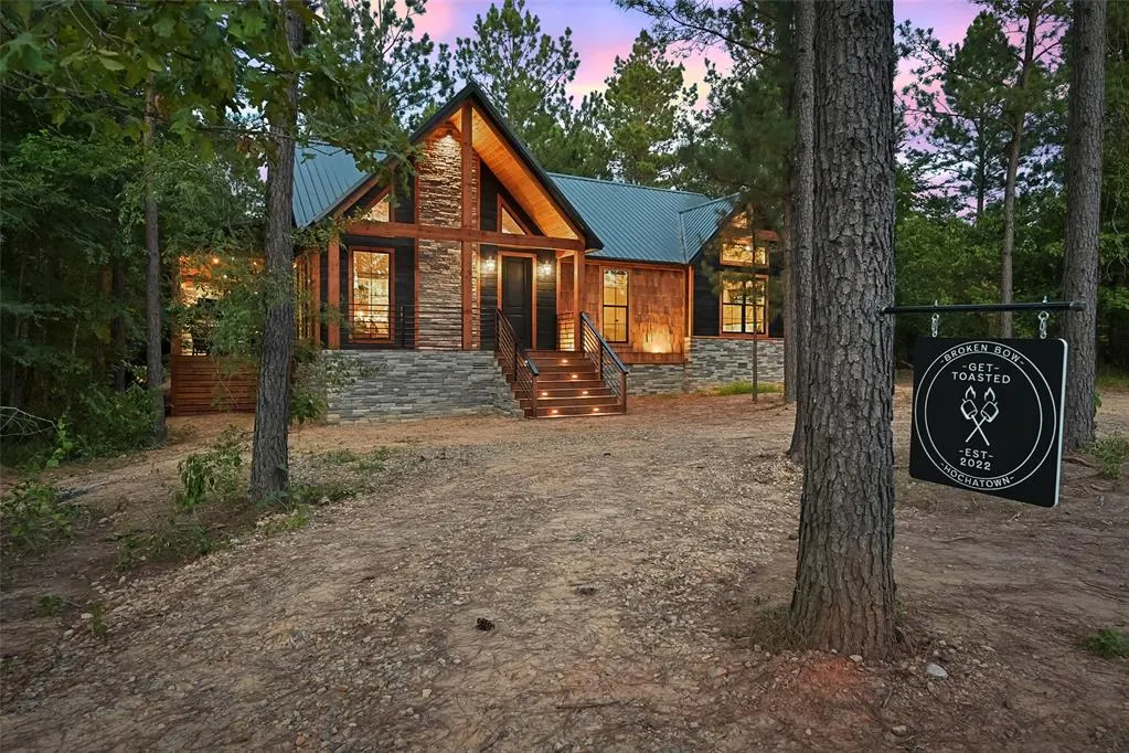 Front exterior — 42 Hickory Ridge Road, Broken Bow, OK 74728