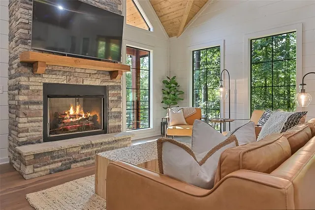 Photo 2 — 42 Hickory Ridge Road, Broken Bow, OK 74728