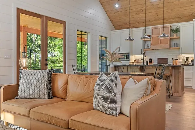 Photo 7 — 42 Hickory Ridge Road, Broken Bow, OK 74728