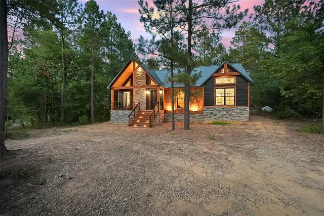 Photo 8 — 42 Hickory Ridge Road, Broken Bow, OK 74728