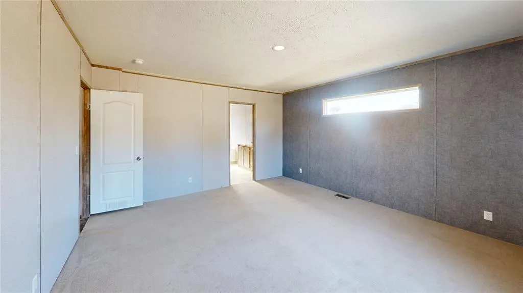 Photo 10 — 31 Greenbriar Avenue, Burneyville, OK 73430