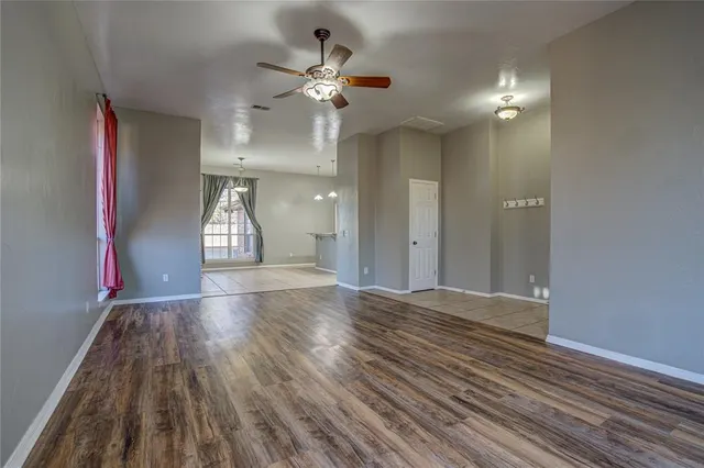 Photo 7 — 2800 Clearwater Circle, Edmond, OK 73003