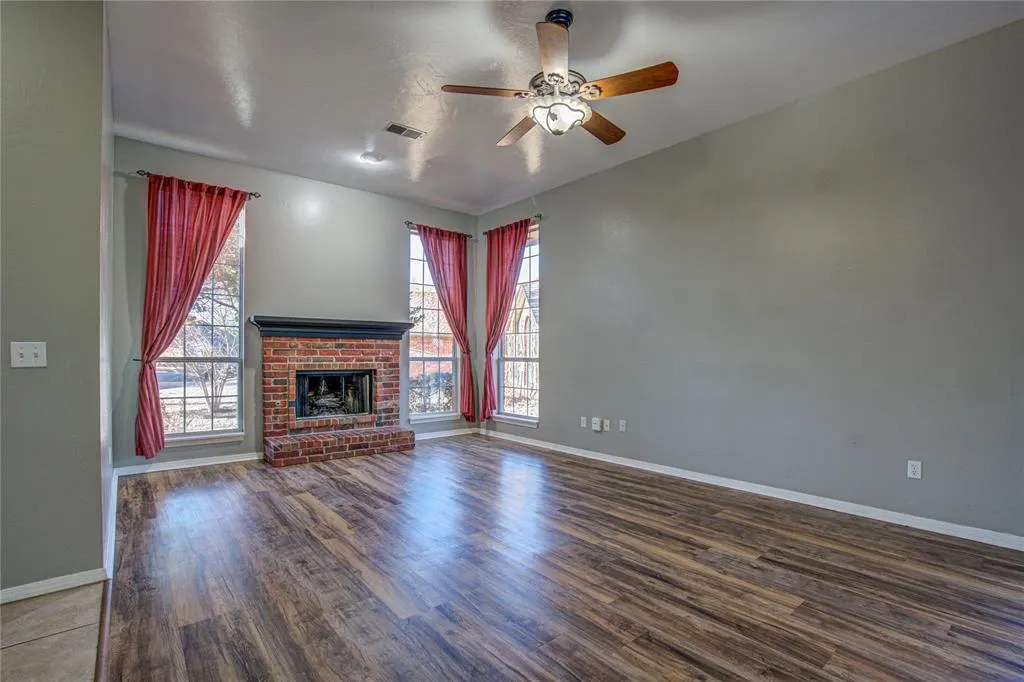 Photo 9 — 2800 Clearwater Circle, Edmond, OK 73003