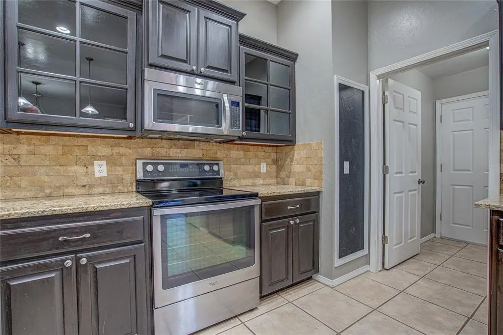 Photo 17 — 2800 Clearwater Circle, Edmond, OK 73003