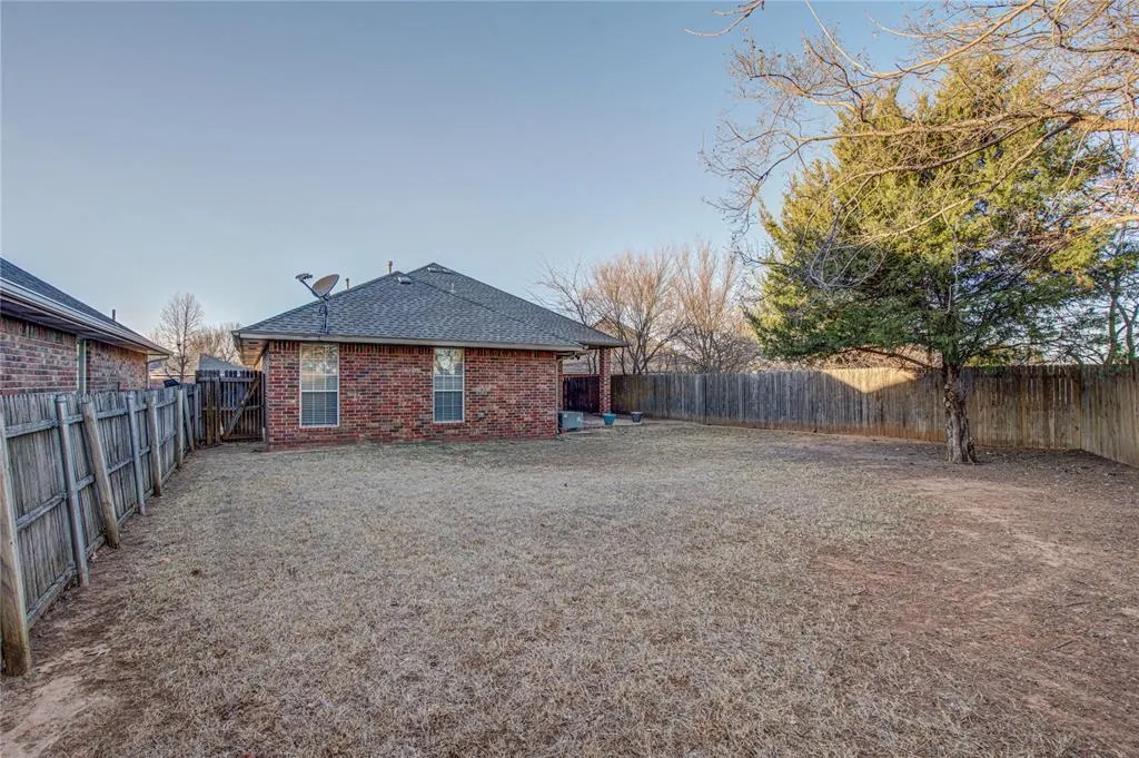 Photo 43 — 2800 Clearwater Circle, Edmond, OK 73003