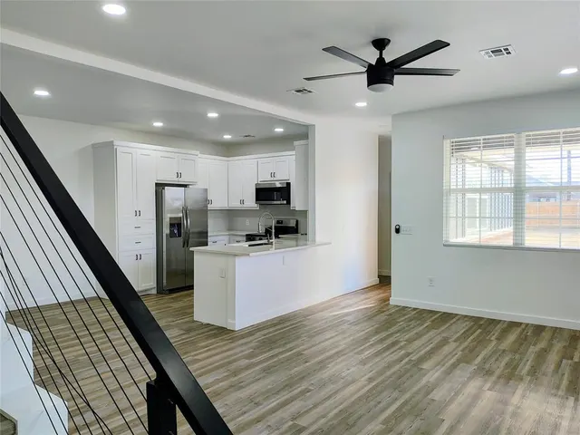Photo 4 — 236 NW 122nd Street - Unit B, Oklahoma City, OK 73114