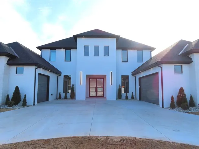 Photo 2 — 15008 Annecy Boulevard, Oklahoma City, OK 73142
