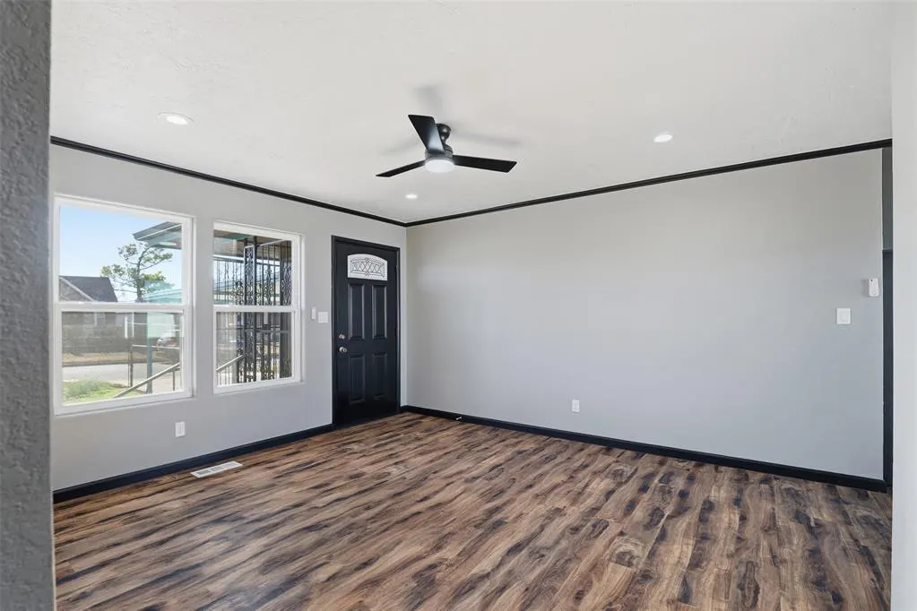 Photo 13 — 333 SE 55th Street, Oklahoma City, OK 73129