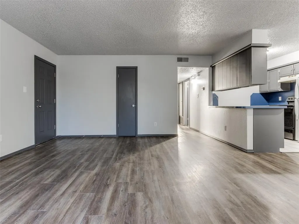 Photo 2 — 624 Welston Circle 626, Norman, OK 73071