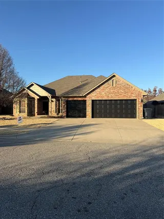 Sold home at 8709 NW 105th Street
