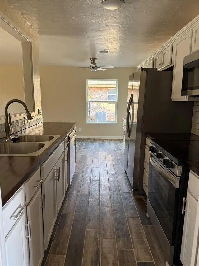 Photo 2 — 1808 E TYLER Street, Altus, OK 73521